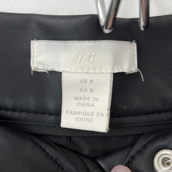 H&M Faux Leather Skirt - Picture 4 of 4